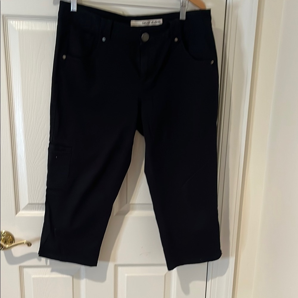 Dkny Black Capri Pants Straight Fit